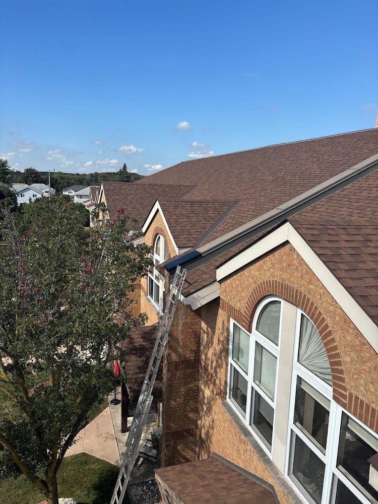Custom Contracting Roofing & Eavestrough Repair Mississauga