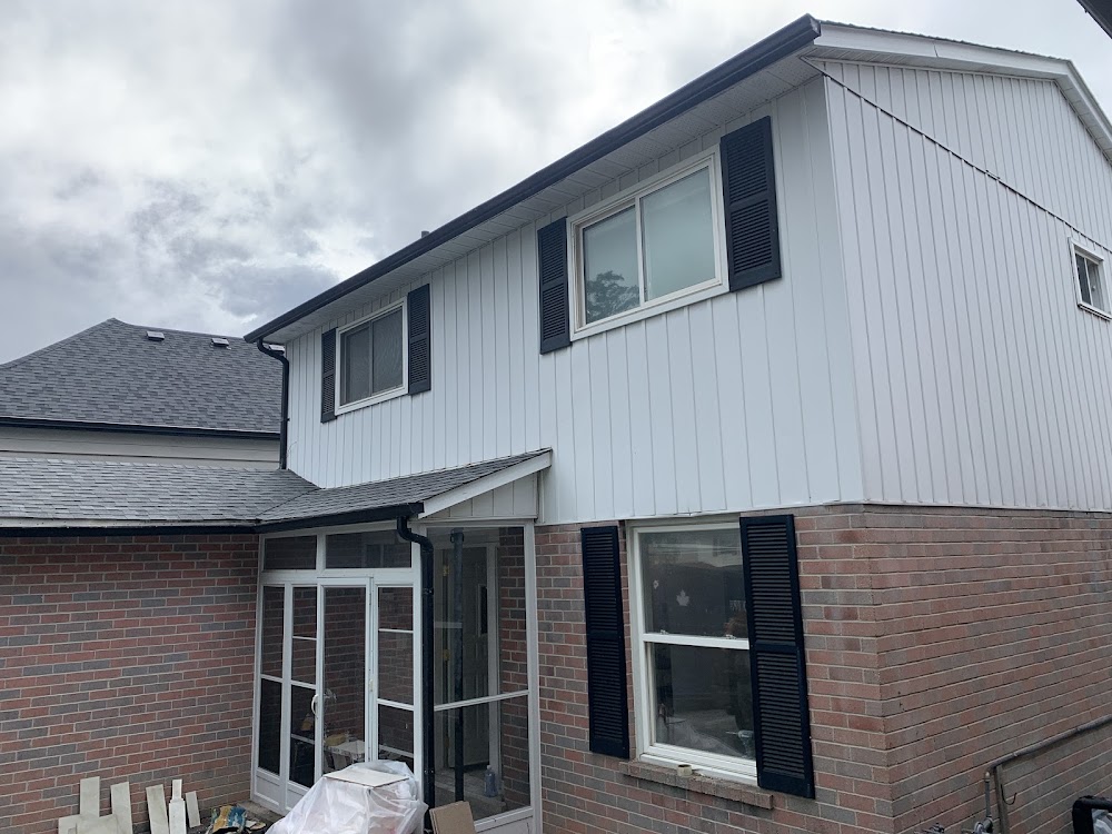 Ontario Siding & Gutters Contractors Brampton | Vinyl Siding | Gutter Installation