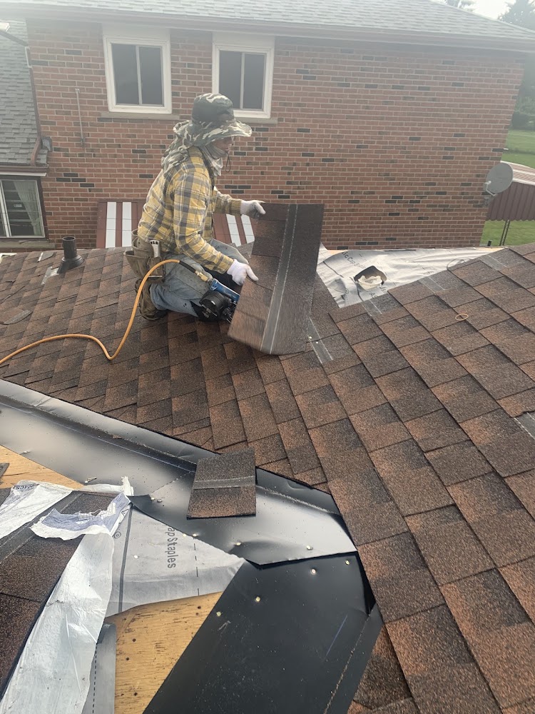Oakline Roofing professionals