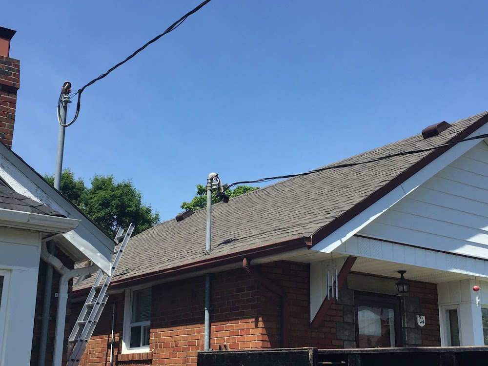 ANDRE'S ROOFING